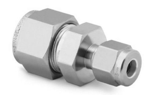 (10)  swagelok ss-600-6-4 tube fitting, reducing union, 3/8 in. x 1/4 in. for sale