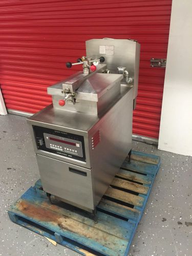 Electric  Henny Penny Pressure Fryer Computron 8000