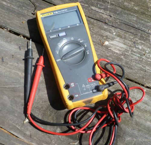 Fluke 77 III Digital Multimeter