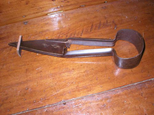 VINTAGE FARM BARN TOOL  SHEEP SHEARS