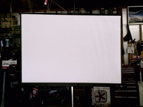 Projector Screen