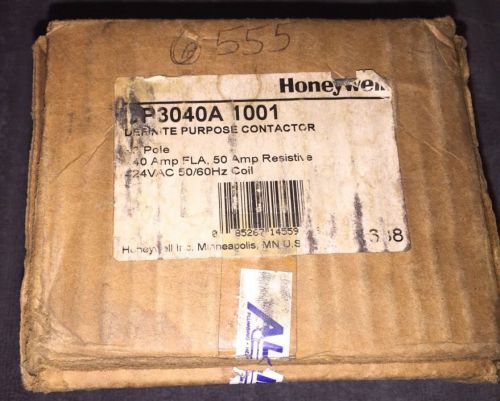 Honeywell Contacter # DP3040A 1001, 3-pole, 40 amp, 24 volt (B4)