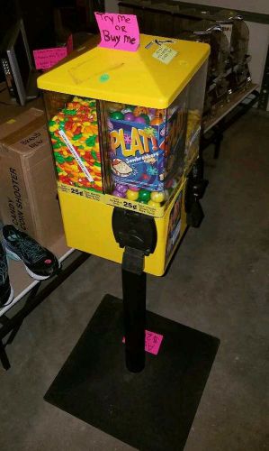 1 UTURN 4 Head TERMINATOR Machine CANDY GUMBALL TOY VENDING 4Select LOCAL PICKUP