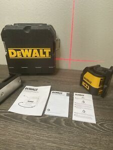 Dewalt DW088 Red Cross Line Laser Self Leveling 165&#039; Horizontal &amp; Vertical