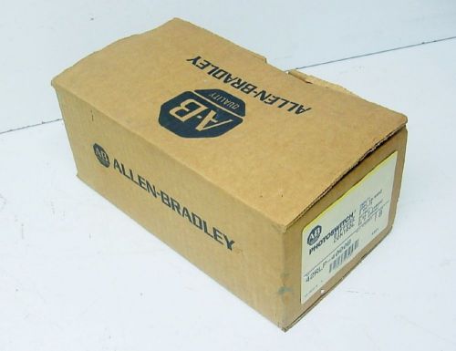 New Allen Bradley 42RLP-4000B Photoswitch Sensor Control LED Photoelectric PLC