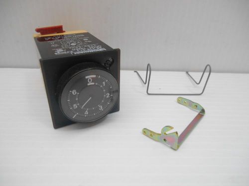 CROUZET 88.226.513 3 RANGE OCTAL TIMER 115V- 60HZ - USED IN GOOD CONDITION