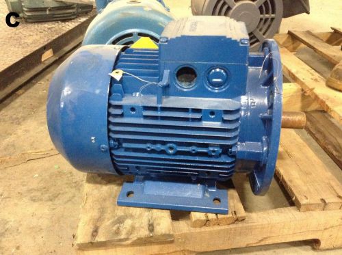 Siemens 6 HP 4.6 kW Motor 3500 RPM 440-480 VAC 1LA7113-2AA66-Z 1.125&#034; Shaft