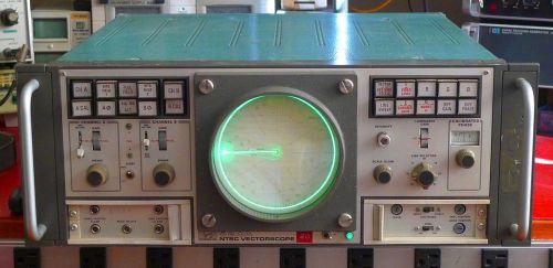 Tektronix 520A NTSC Vectorscope