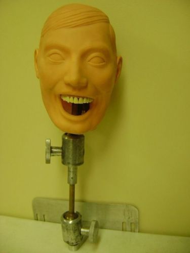 COLUMBIA DENTOFORM DENTAL SIMULATION MANIKIN HEAD TRAINER TRAINING SIMULATOR