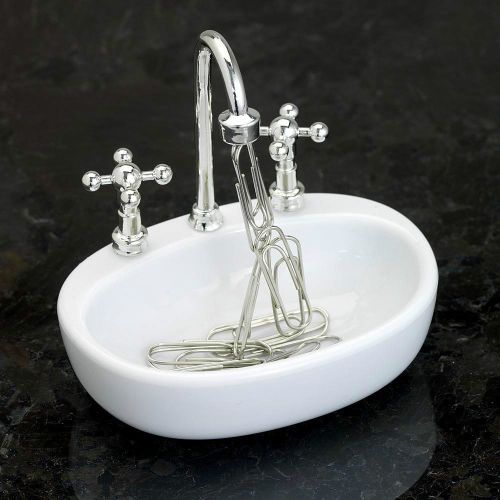 New factory sealed Magnetic wash Basin Paper Clip drip Holder Desk Organizer