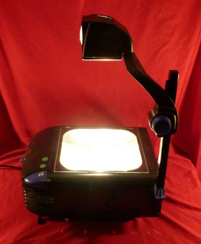 3M OVERHEAD PROJECTOR 1800BJ2 2 BULBS AND FOLD DOWN ARM