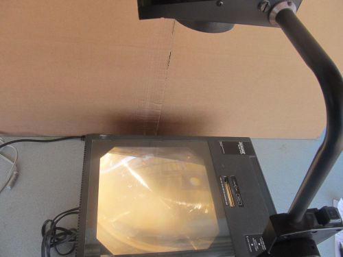 DUKANE 4000 AUDIO VISUAL PROFESSIONAL OVERHEAD PROJECTOR