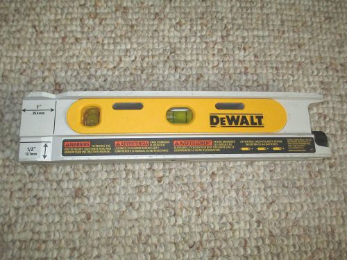 DEWALT DW099 STICK TORPEDO LASER LEVEL 3 POINTS MAGNETIC BASE LEVEL