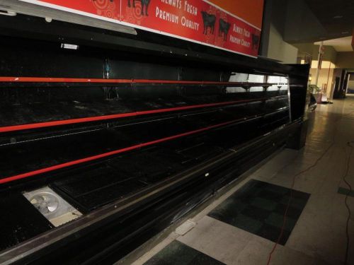 Hussmann M4 Meat Display Case 36ft Used meat,deli,produce,multi deck case....