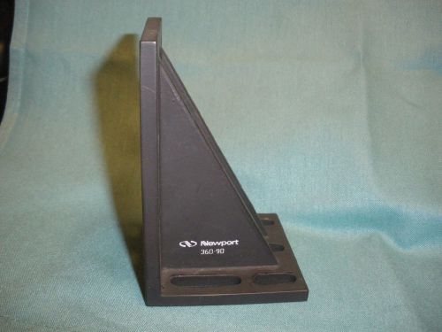 Newport Optics 90 degree Angle Bracket w Slotted Faces 360-90