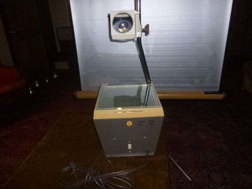 VINTAGE 3M  OVERHEAD PROJECTOR