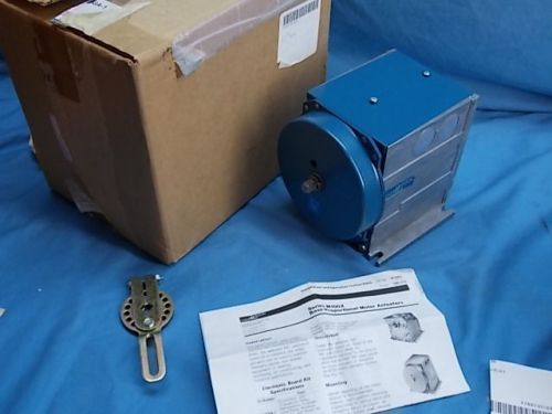 New Johnson Controls M130GGA-1 Proportional Rotary Acuator NEW