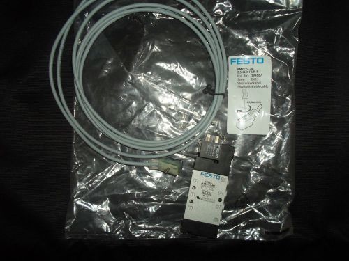 1 PC CPE10-M1BH-5L-M7 196927 + 1 PC CABLE KMYZ-9-24-2,5-LED-PUR-B