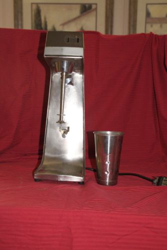 HAMILTON BEACH THREE SPEED COMMERCIAL MILKSHAKE MACHINE STAINLESS / GREY