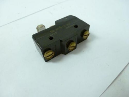 88028 New-No Box, Microswitch BZ-2RW22-A2 Limit Switch 8713