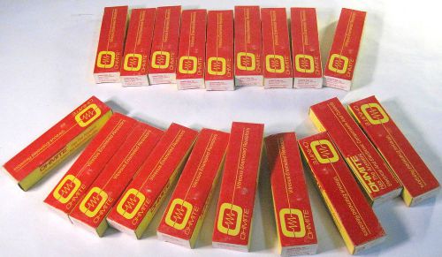 LOT OF 19 NEW O/S Ohmite 100 watts D100K3R0 vitreous enameled resistor