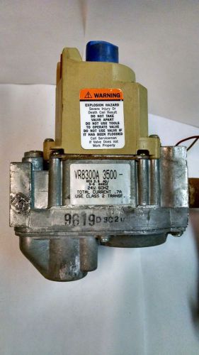 Honeywell VR8300A3500   Standing Pilot Gas Valve (USED)