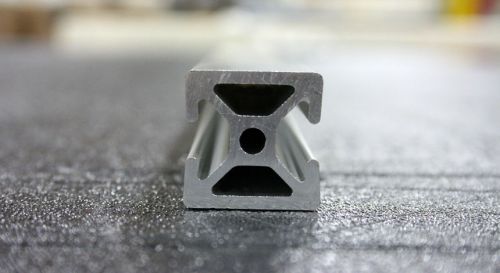 1&#034; X 1&#034; Faztek Bi-Slot Extrusion (10QEA1010)