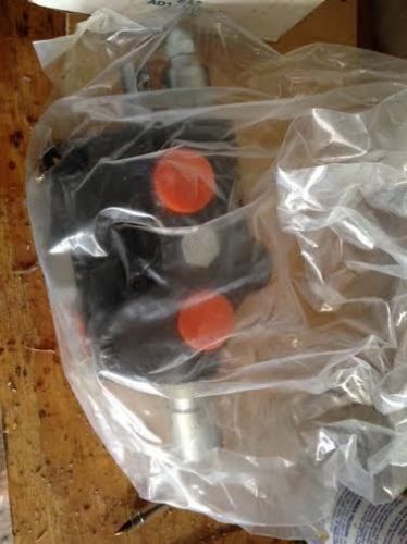 Cross SA-2 Hydraulic Control Valve (4 WAY 3 POSITION) 15GPM