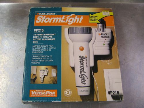 VP215 VERSA PAK STORMLIGHT  BLACK &amp; DECKER VERSAPAK  FLASHLIGHT STORM LIGHT