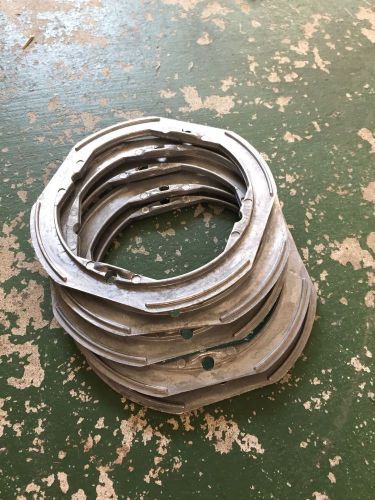 Bulk Vending Beaver Globe Top Base Rings