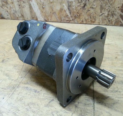 NOS Eaton Char-Lynn Hydraulic Motor 106-1013-006-1849