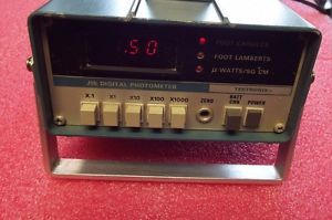 Tektronix J16 Digital Photometer Radiometer