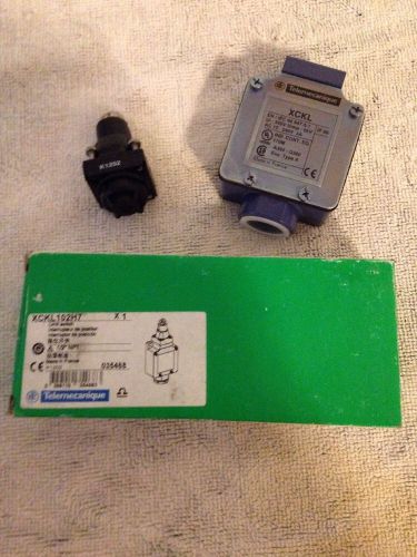 Telemecanique XCKL102H7 Limit Switch XCKL &amp; ZCK-D02 NEW