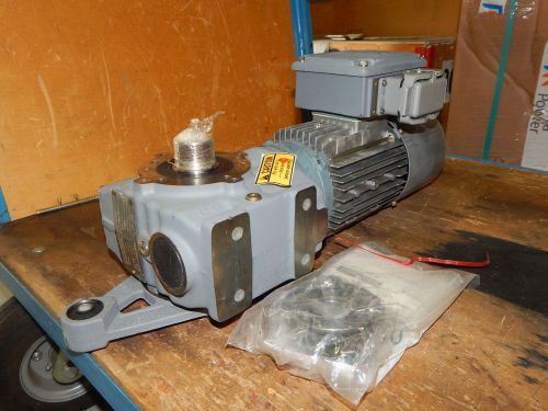 New SEW EURODRIVE DFT80K4 - 1700 RPM - TEFC 3PH - 0.75HP - Gear Motor Box