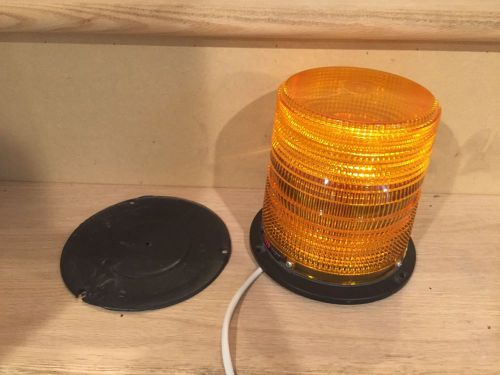 • 6&#034; WHELEN AMBER STROBE BEACON •