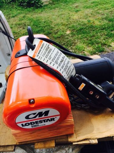 Cm lodestar 500 lb. capacity electric chain hoist. for sale