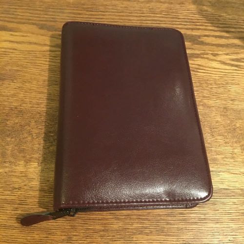 At a Glance Planner Organizer Portable Brown Leather 3.5&#034; x 6.5&#034; Zip New Address
