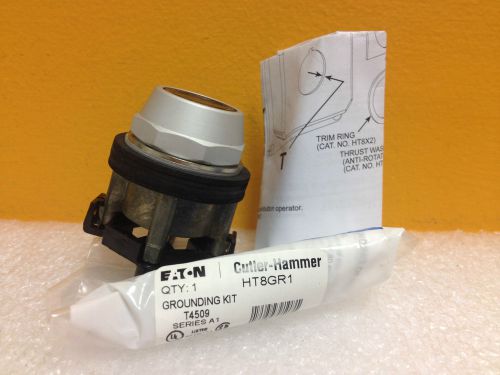 Eaton (Cutter Hammer) HT8AAH, 30.5 mm Mount, Black, Push Button w/ HTGR1, New!