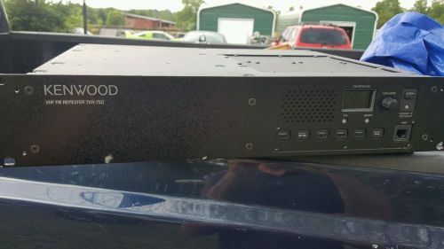 KENWOOD TKR-750 UHF FM REPEATER  VER. 2