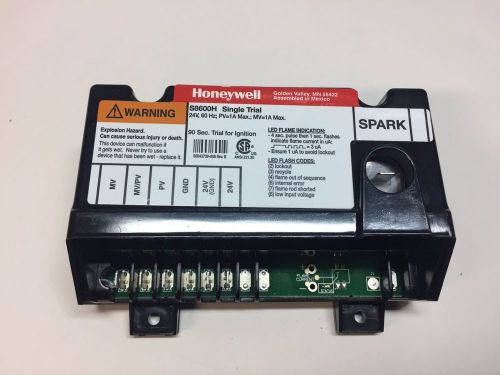 Groen 2085153  Honeywell ignition control. S8600H-3002. single trail. 24V.