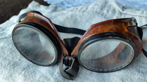 AUTHENTIC, VINTAGE,  BAKELITE SAFETY GOOGLES