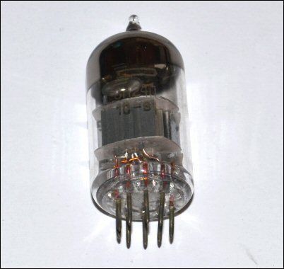 ECC89 = 6FC7 Double Triode Tube. Russian 6N24P