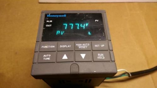 HONEYWELL DC230B-CE-20-10-0000000-E0-0 MINI PRO TEMPERATURE CONTROLLER 90-250VAC