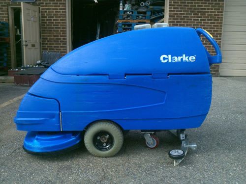 RECONDITIONED CLARKE FOCUS S33 Walk-Behind 33-inch Floor Scrubber under 600HR