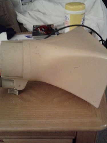 Fourjay Industries paging talk back horn model 132-8d