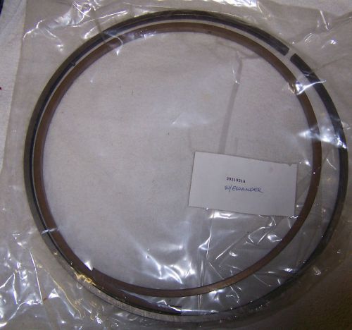 Piston Ring  3921931A Cincinnati Milacron NEW w/expander 3921931 Extruder Seal