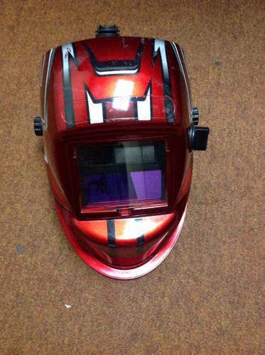 AUTO DARKENING WELDING HELMET WITH RACING STRIPE DESIGN