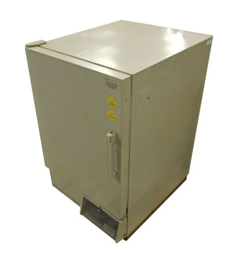 Espec LHU-112-M-U Environmental Cabinet Bench-Top Temp/Humidity Chamber -20-85°C