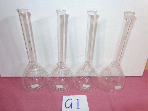 4 PYREX 250 ML VOLUMETRIC LAB FLASK FLAT BOTTOM 3 #5580 AND 1 #5640 LOT