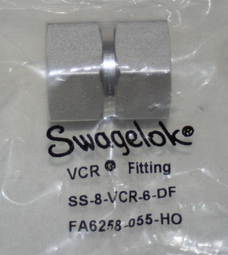 1/2&#034; FEMALE VCR DOUBLE UNION SWAGELOK  #SS-8-VCR-6-DF